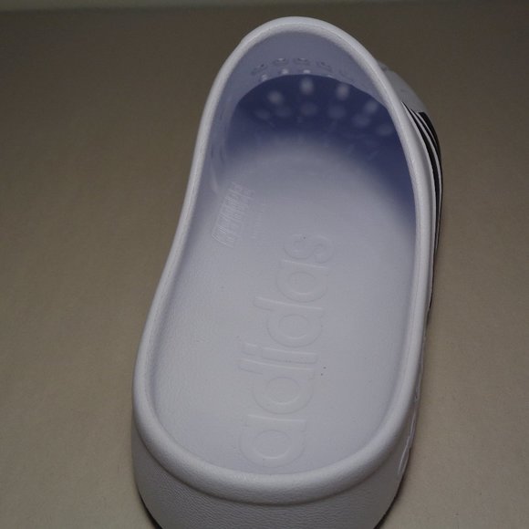 Adidas Size 11 M ADILETTE White Black Clogs Slides Sandals New Men\'s Shoes